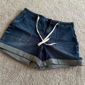 NWOT Judy Blue Dark Wash Jean Shorts with White Drawstring
